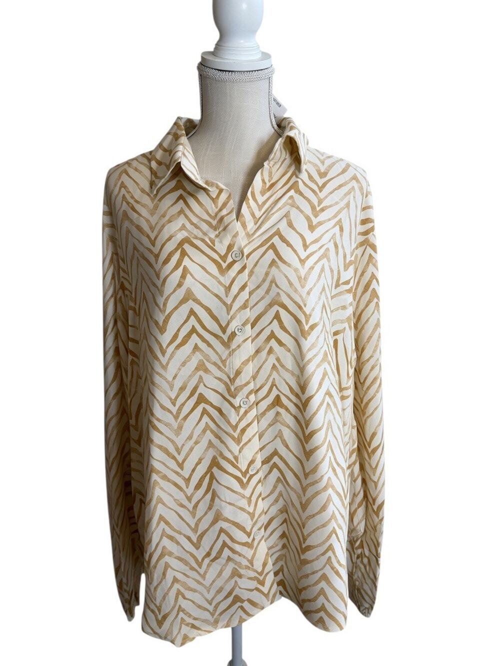Women’s Tan Cream Zebra Print Long Sleeve Button Down Blouse/Tunic Top NWT